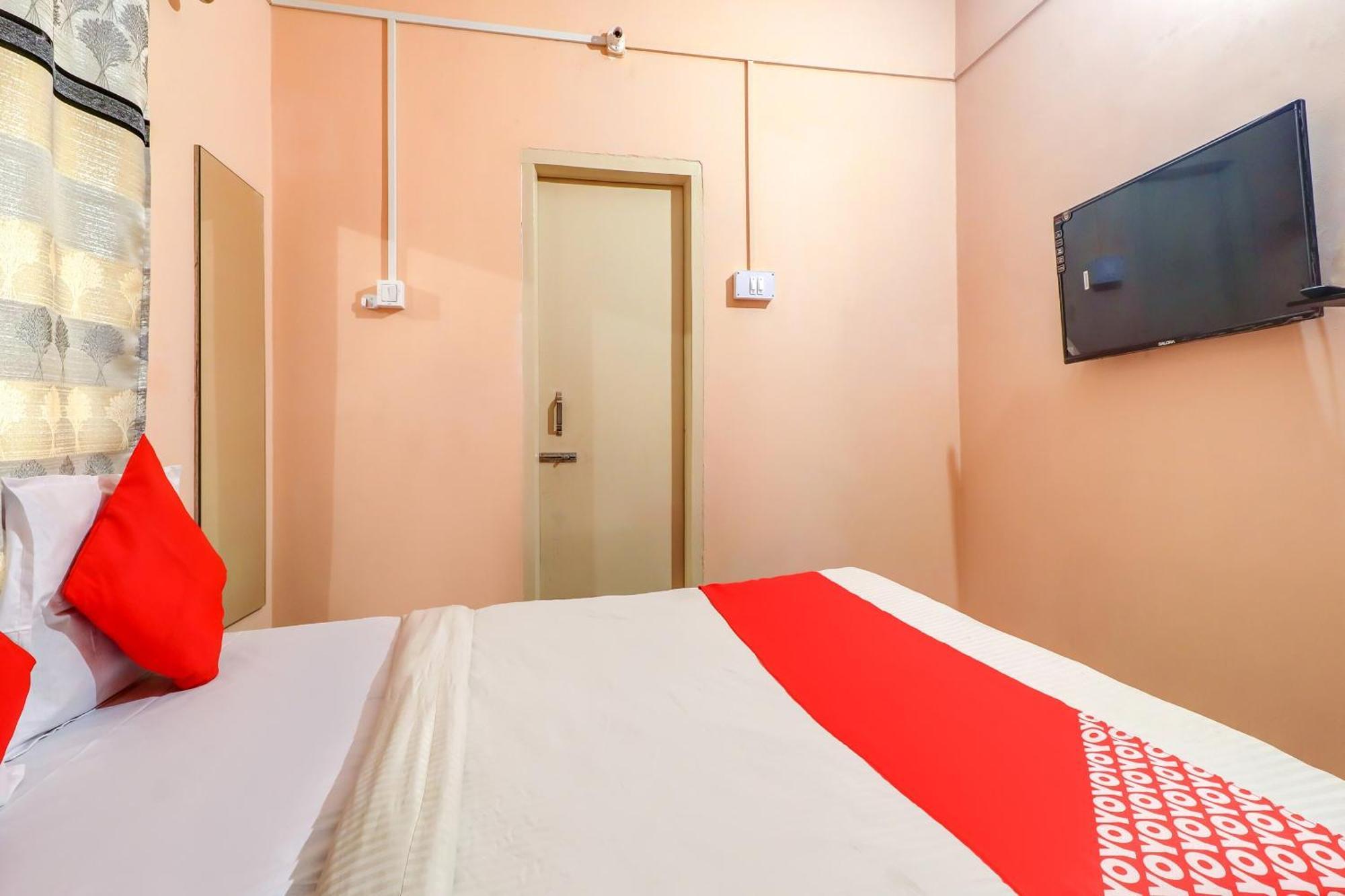 Hotel O Sidhu Kanhu & Banquet Ráncsí Kültér fotó